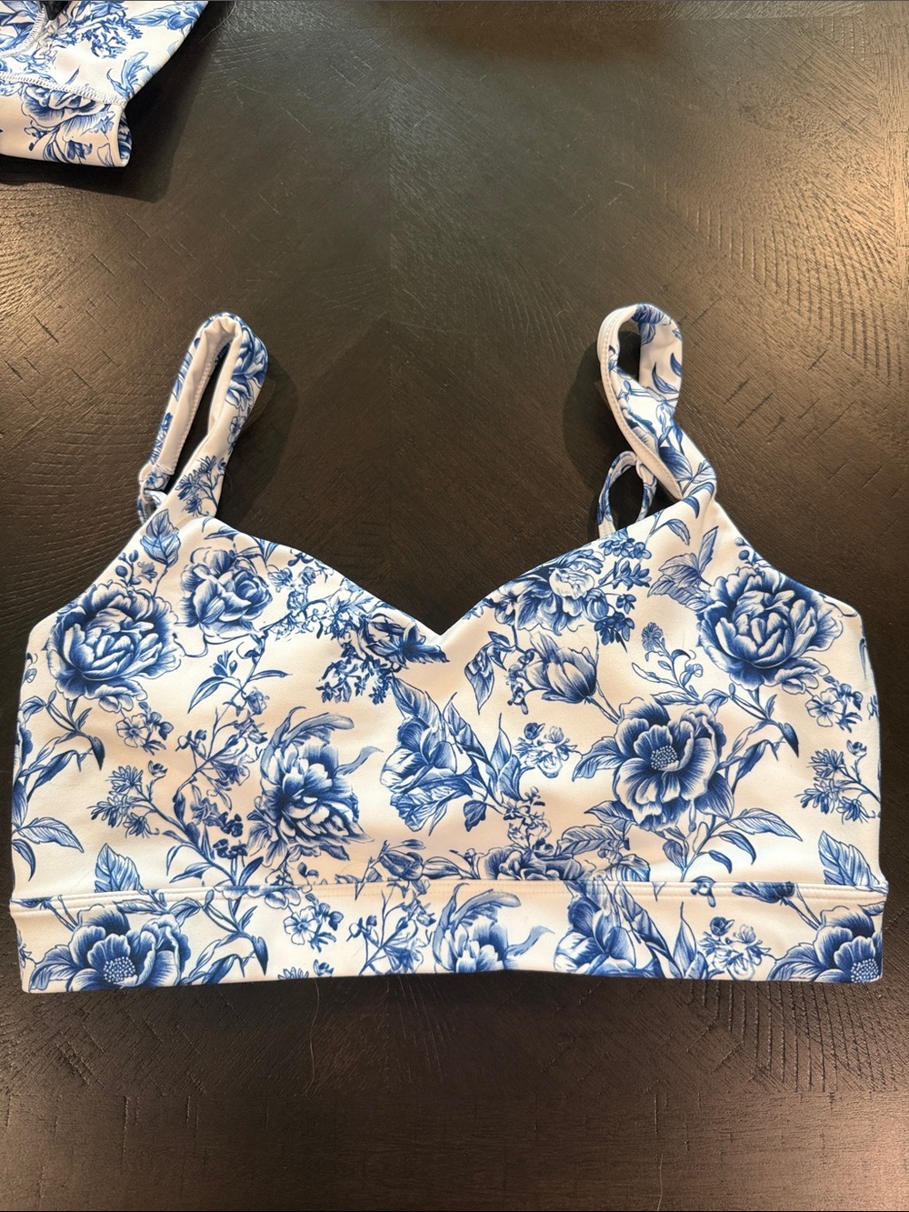 Abercrombie & Fitch Blue and White Floral Crop Top